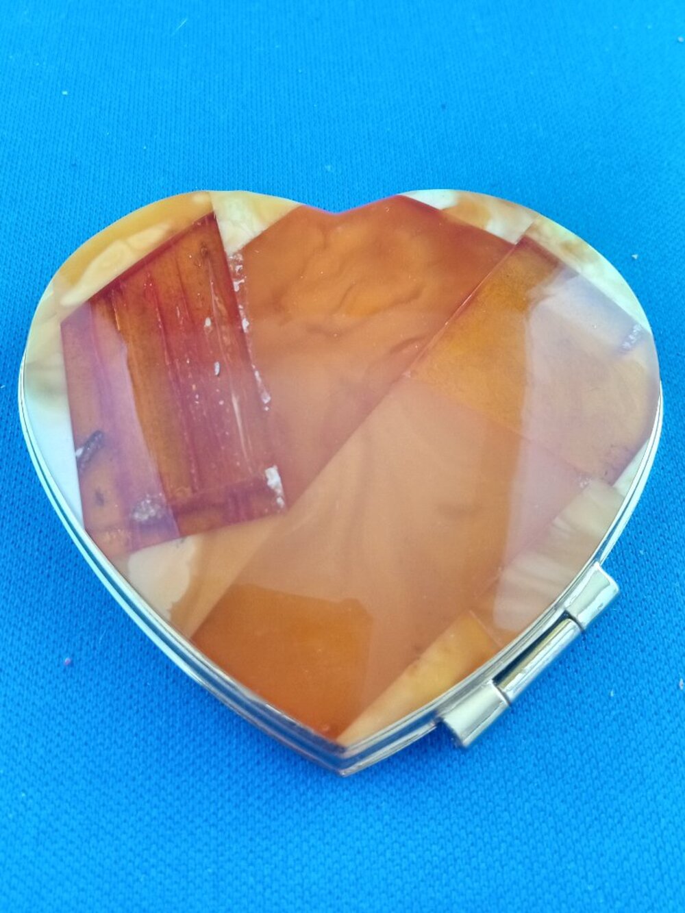 vtg amber heart shaped double mirror compact